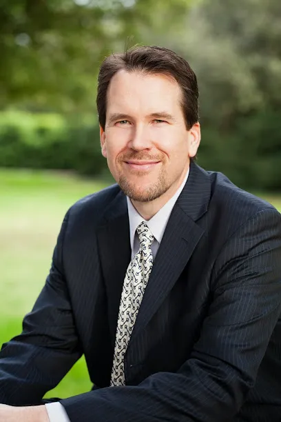 Dr. Kevin Ruhge, M.D.