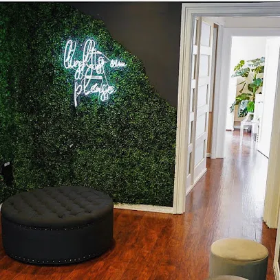 Luz Lounge